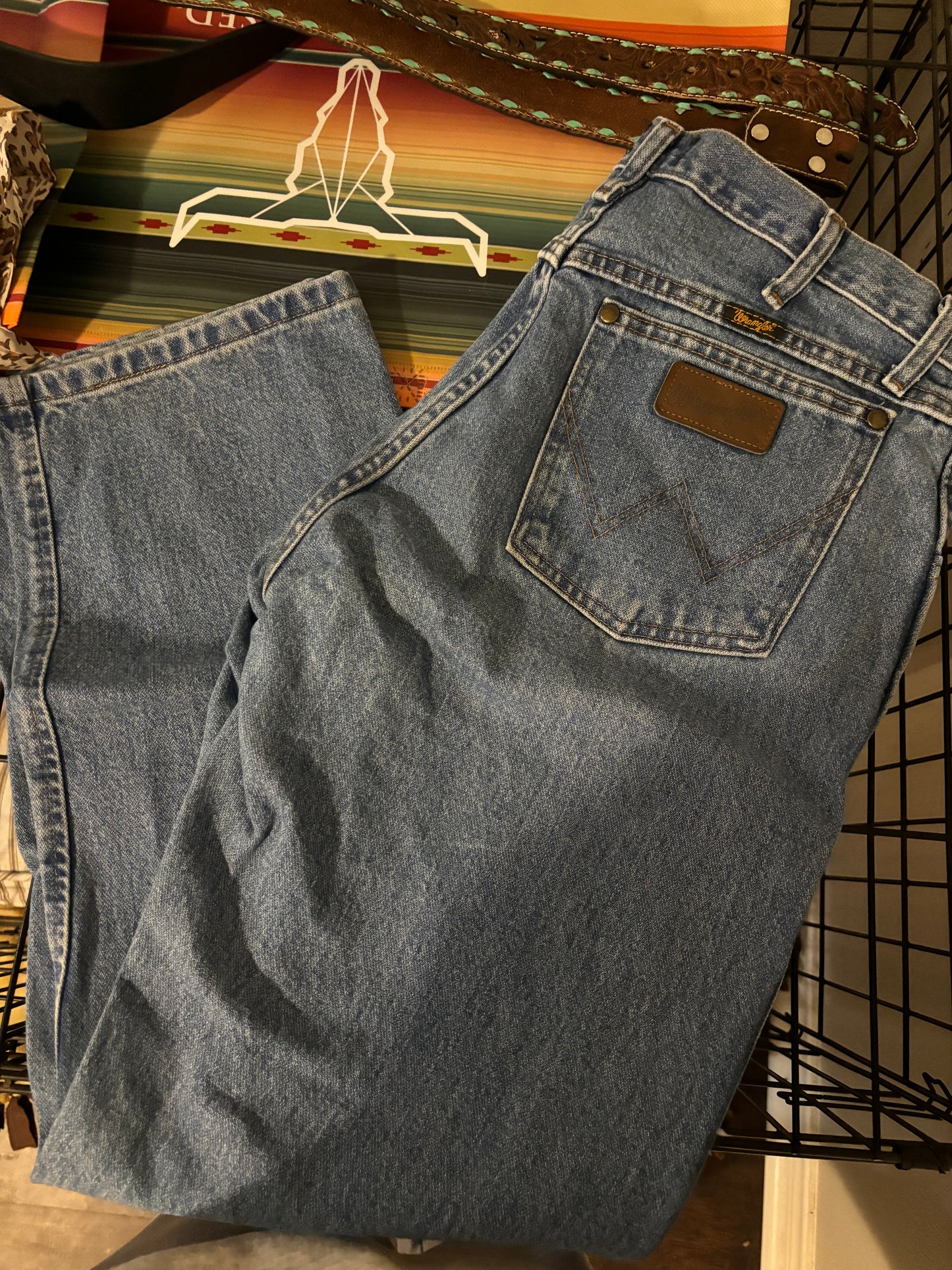 Men’s Wranglers Size 34x30 *MAKENZIES CLOSET